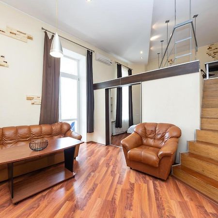 Comfortable Apartment On Mikhaylovskiy Lane 키예프 외부 사진