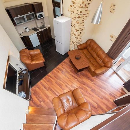Comfortable Apartment On Mikhaylovskiy Lane 키예프 외부 사진