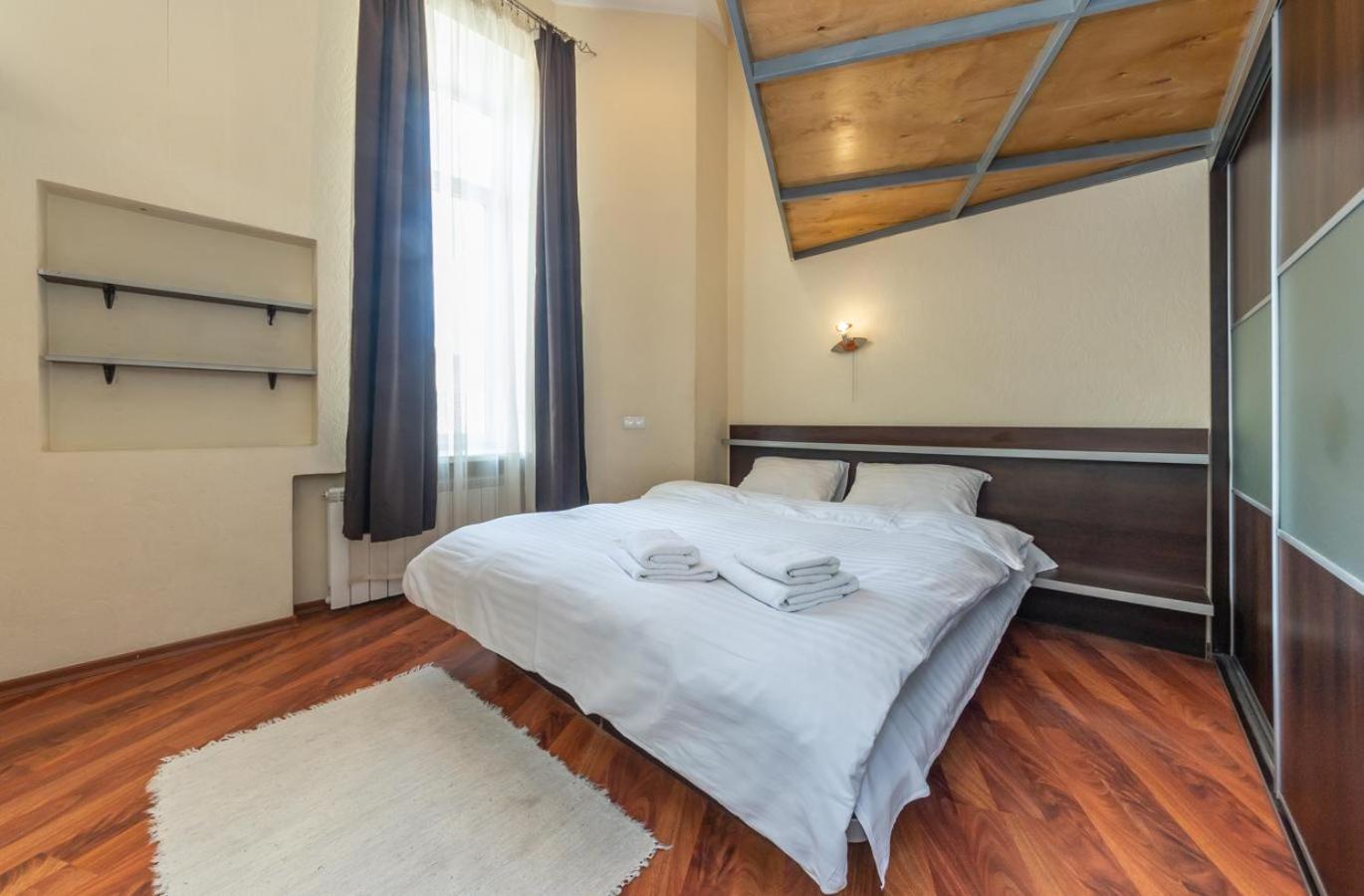 Comfortable Apartment On Mikhaylovskiy Lane 키예프 외부 사진