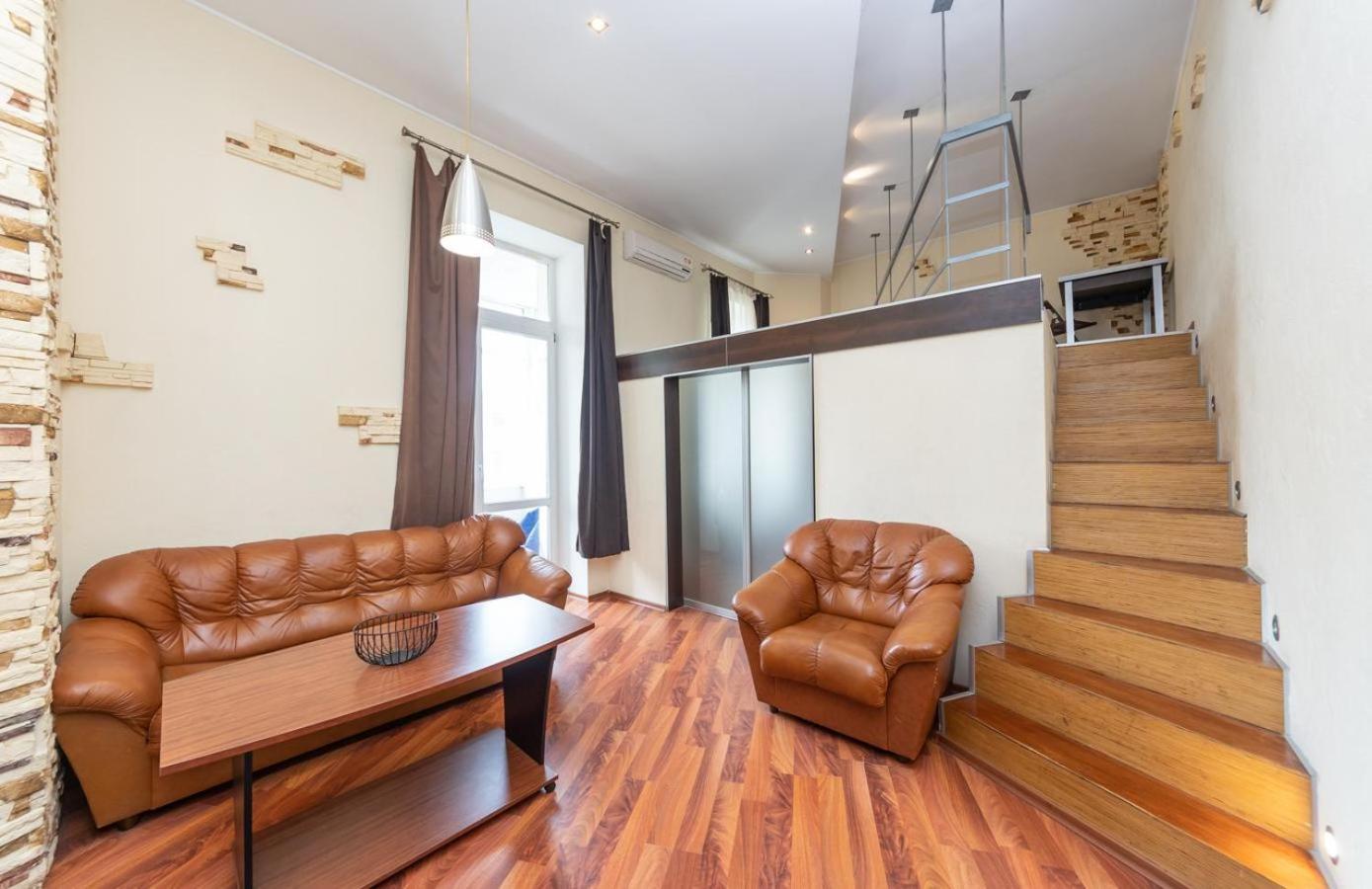 Comfortable Apartment On Mikhaylovskiy Lane 키예프 외부 사진