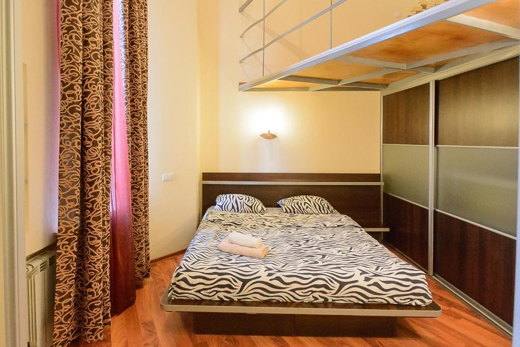 Comfortable Apartment On Mikhaylovskiy Lane 키예프 외부 사진